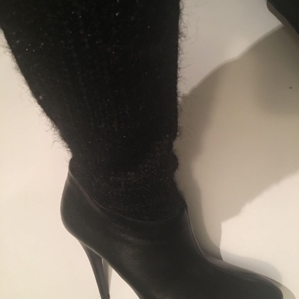 🌸 SALE Guess by MARCIANO High Knit sock-like boot - Picture 5 of 12